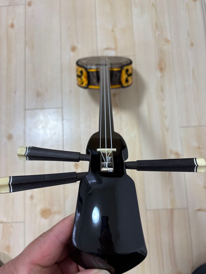 三線 ヘビ皮製 黒色 ケース付き