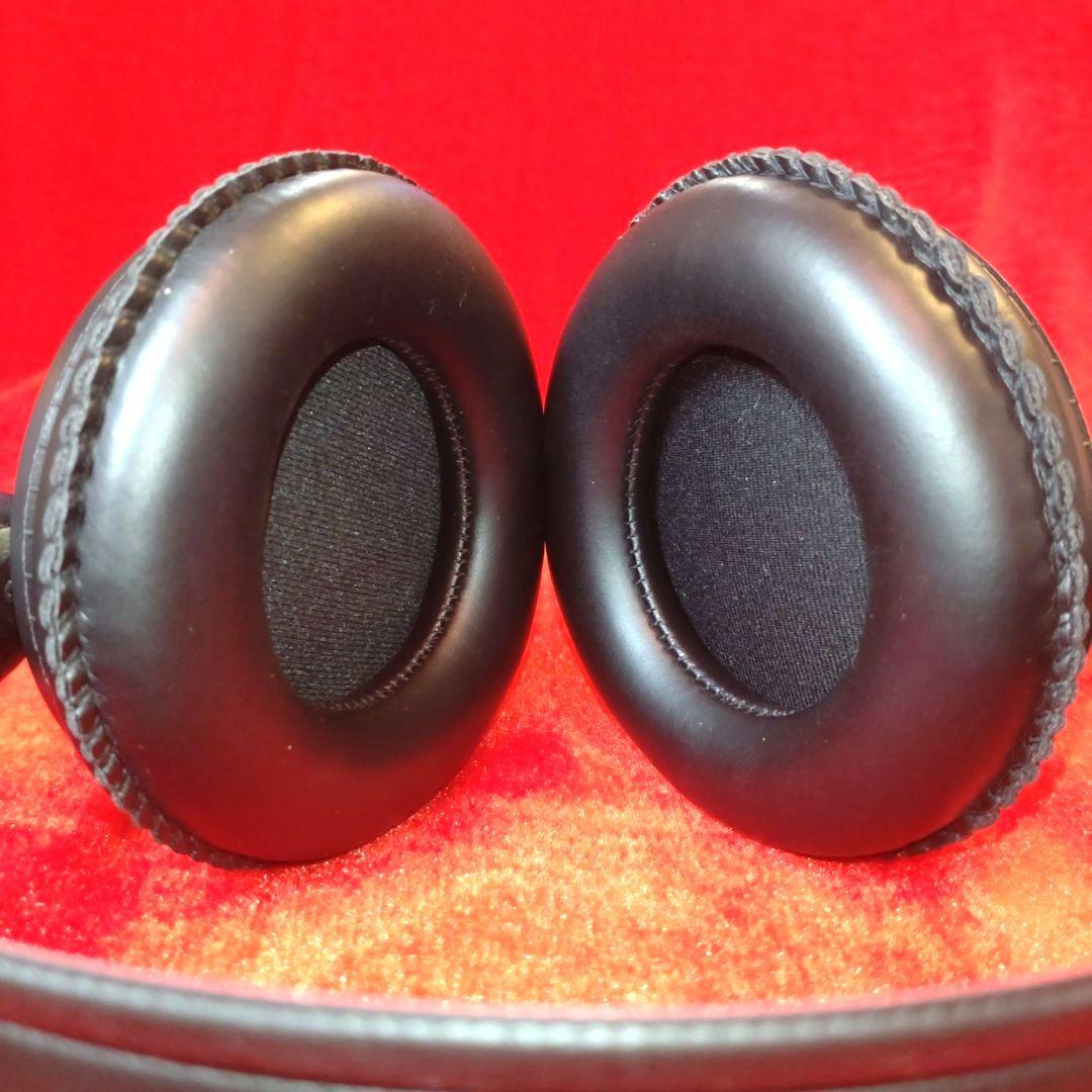 【美品】ＡＫＧ　Ｋ２４０　セミオープン型　プロフェッショナル　スタジオヘッドホン