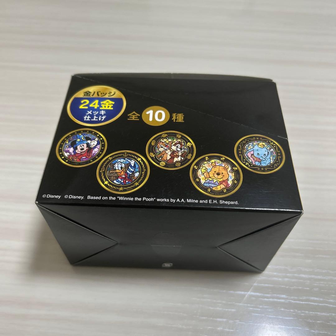 Disney 24金メッキ　缶バッジ　金バッジ