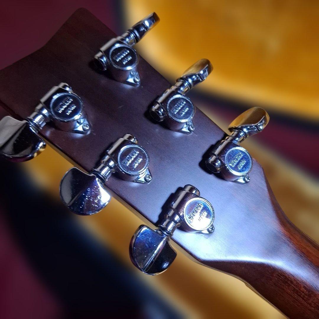 ヤマハ　アコースティックギターFG301　ケース付