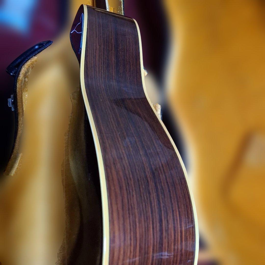 ヤマハ　アコースティックギターFG301　ケース付