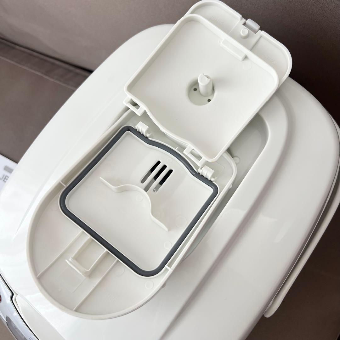 【美品】2025年製　5.5合炊きタイガーマイコン炊飯器　炊きたて