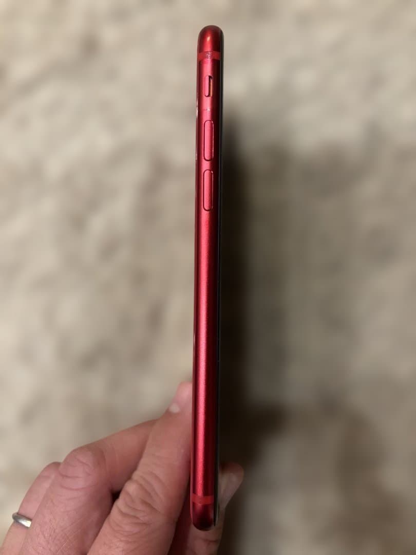 【美品・中古・初期化済】Apple iPhone SE 64GB 第2世代