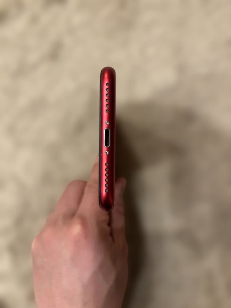 【美品・中古・初期化済】Apple iPhone SE 64GB 第2世代