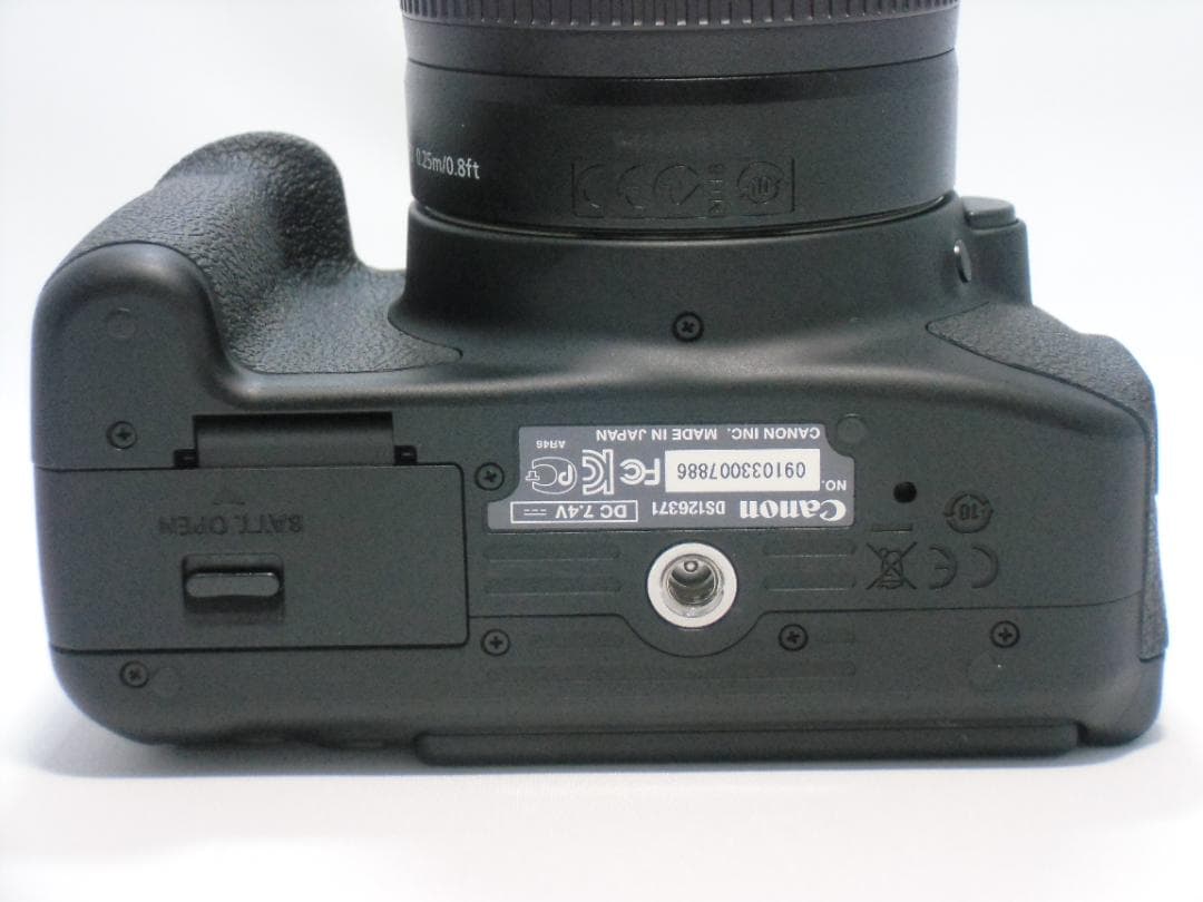 Canon EOS Kiss X6i レンズキット B052