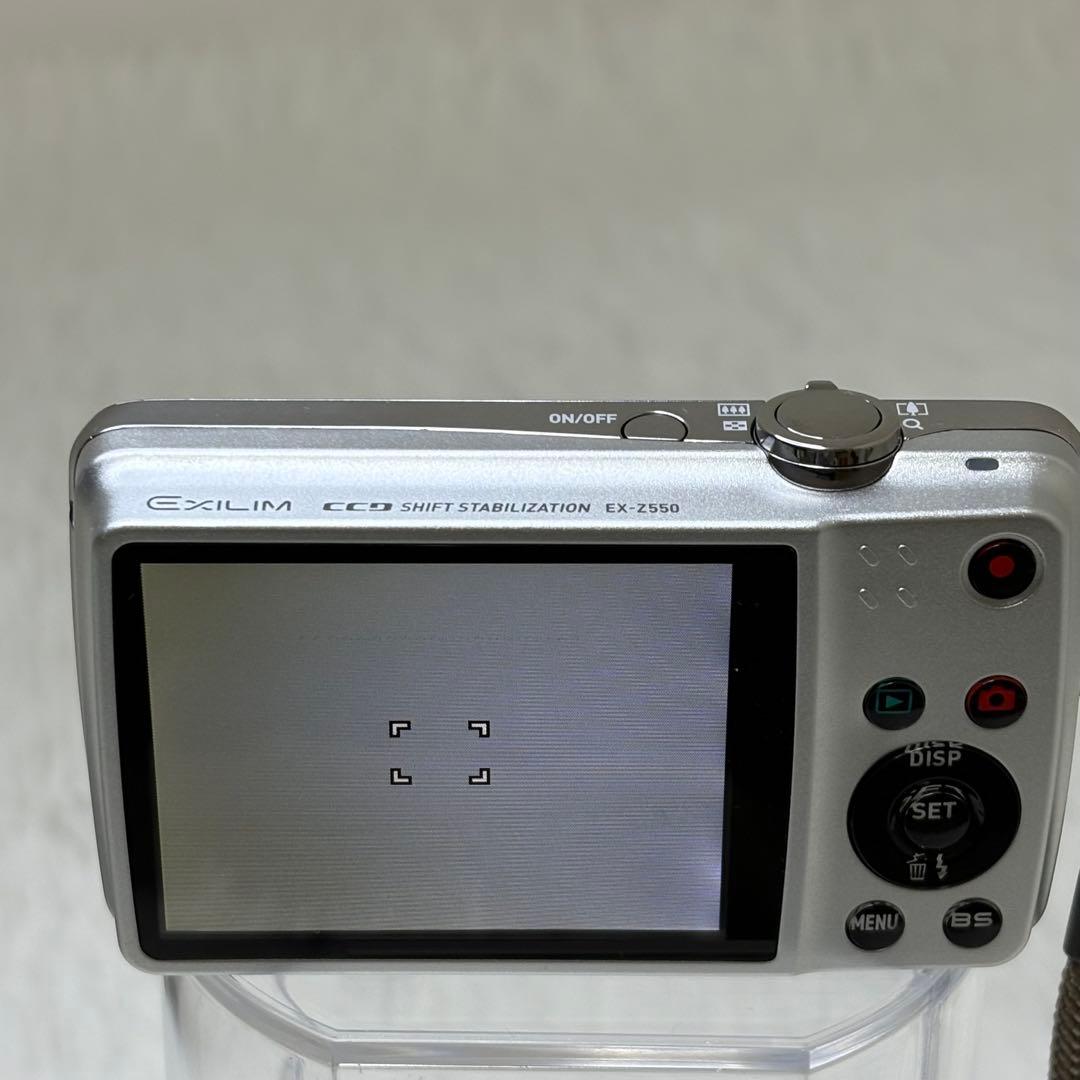 CASIO カメラ　エクシリム　EX-Z550 シルバー コンデジ　動作品
