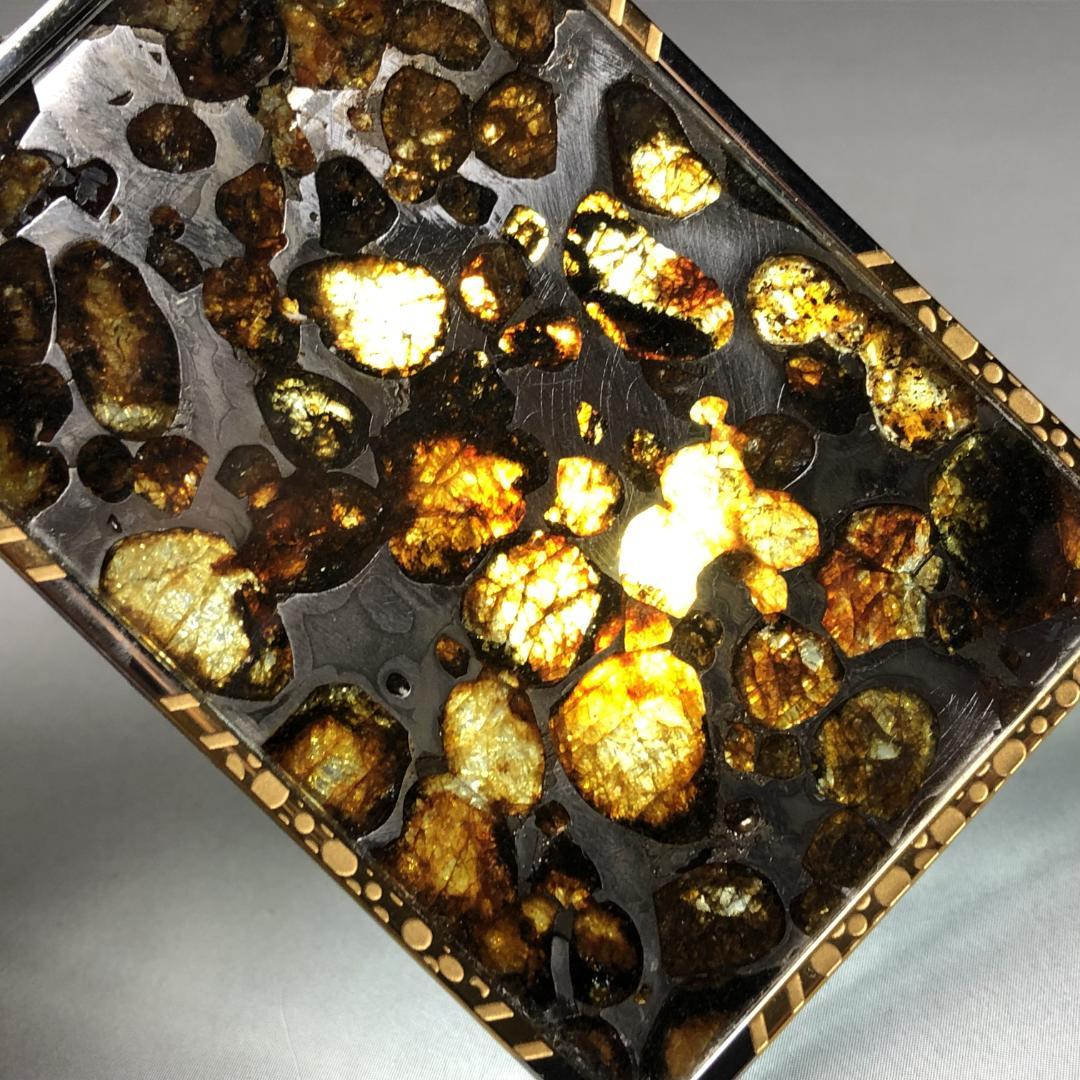 パラサイト隕石 セリコ隕石　石鉄隕石　高品質　ペンダント・高透明度　共箱