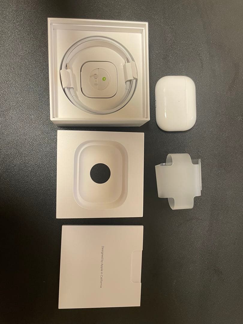 【美品・箱付属完備】AirPods Pro 第1世代 Lightning 清掃済
