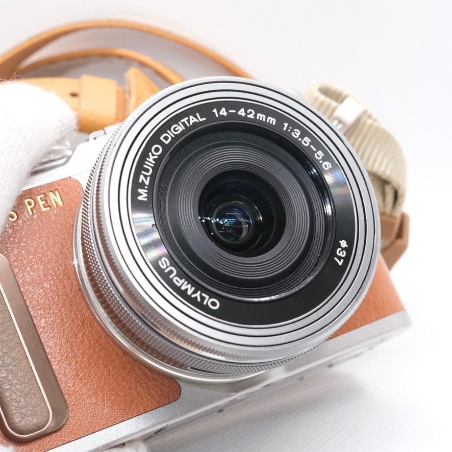 【新品級】OLYMPUS PEN E-PL8 レンズ付　本革ボディージャケット
