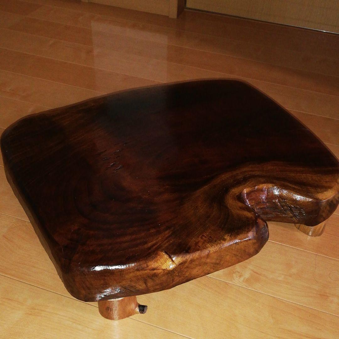 47センチ×40センチ×10センチ　脚付き花台