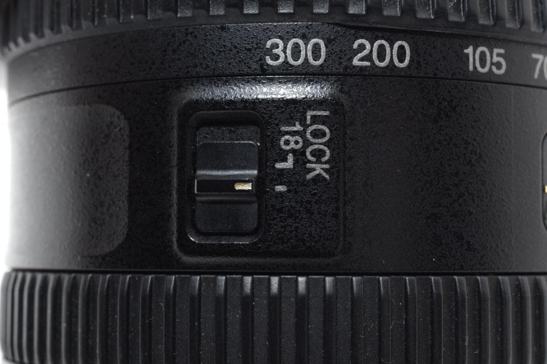 動確済 美品 ニコン Nikon AF-S 18-300 3.5-6.3#672