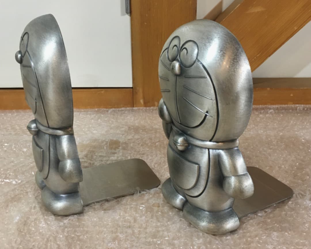 ○ドラえもん ブックスタンド 2個セット
