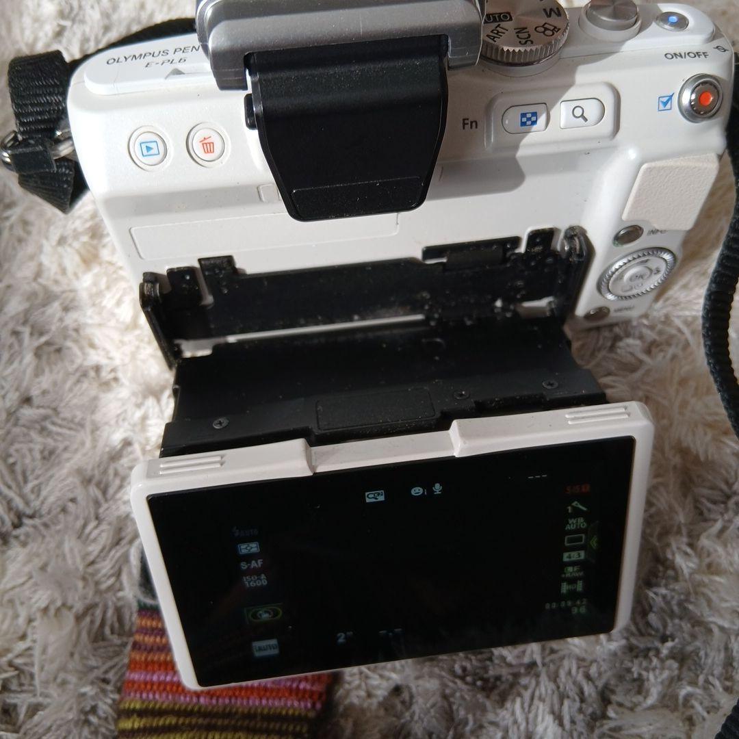 OLYMPUS ミラーレス一眼カメラ E-PL6 ホワイト BCL-1580