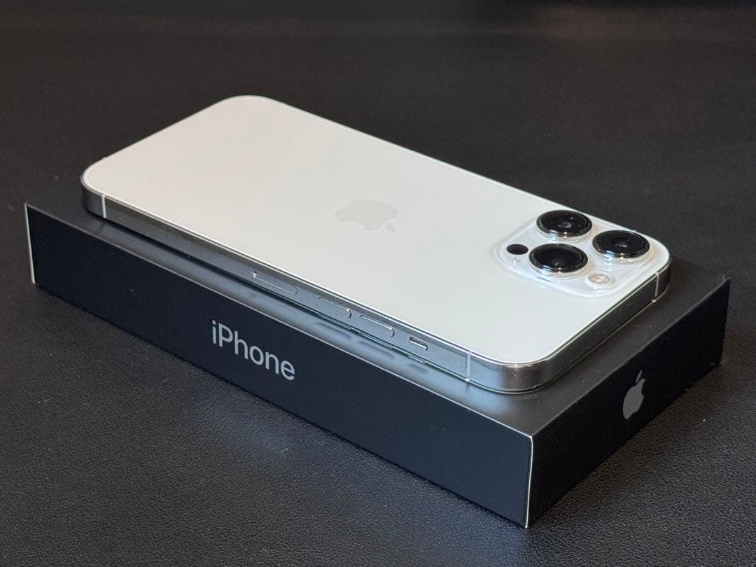 Apple iPhone 13 Pro Max 256GB シルバー 本体 美品