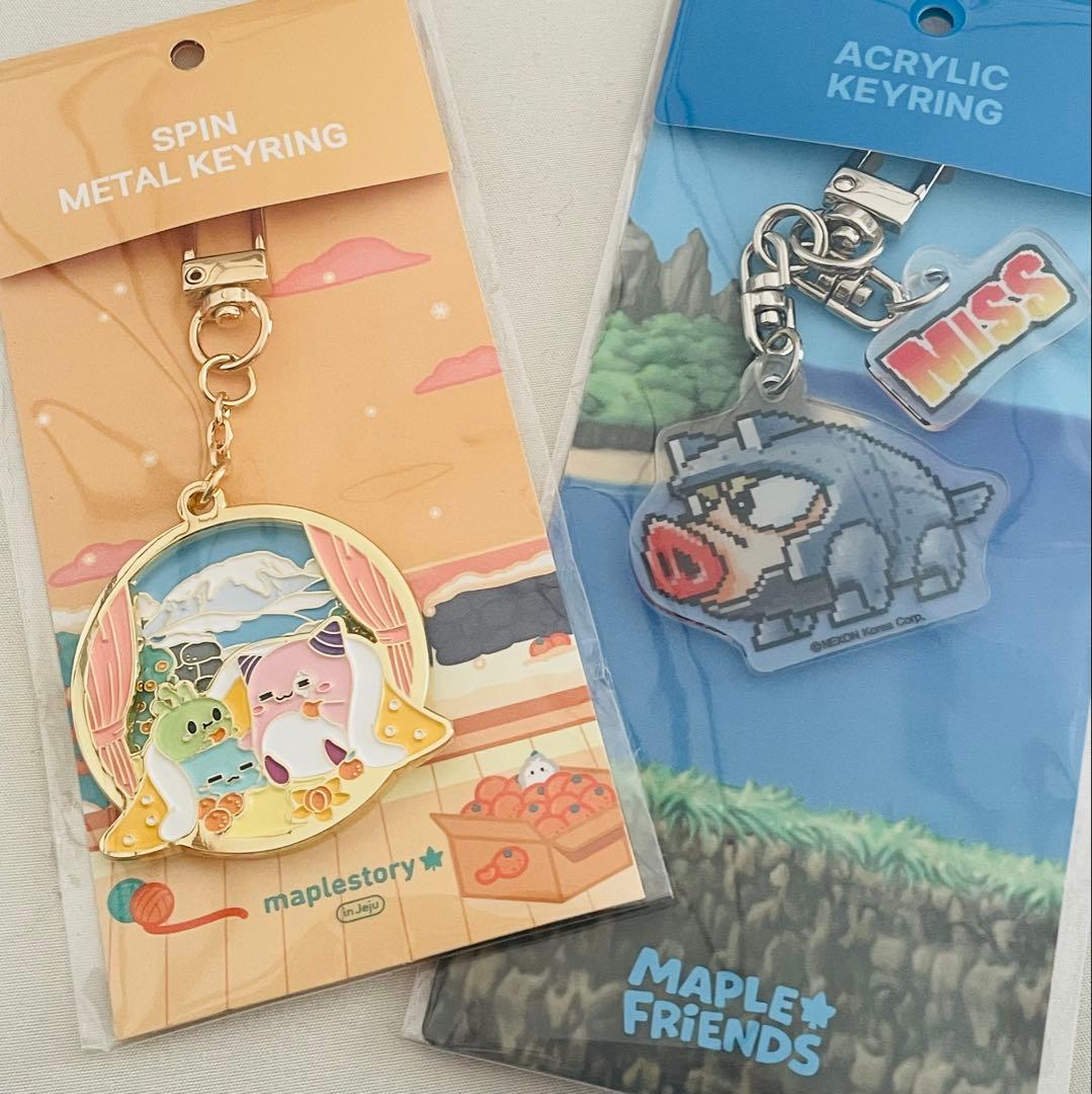 メイプルストーリー 回転キーリング アクリルキーホルダー 2個セット