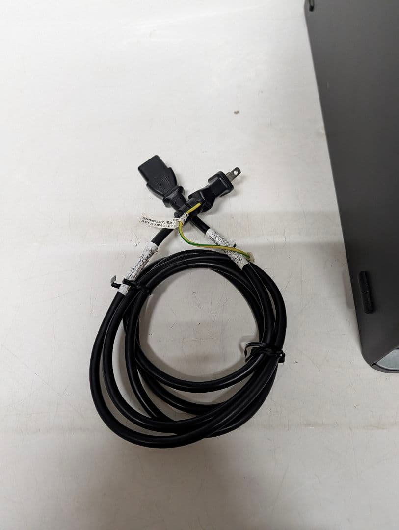 DELL PRECISION T3610 パソコン　3.7GHz win10