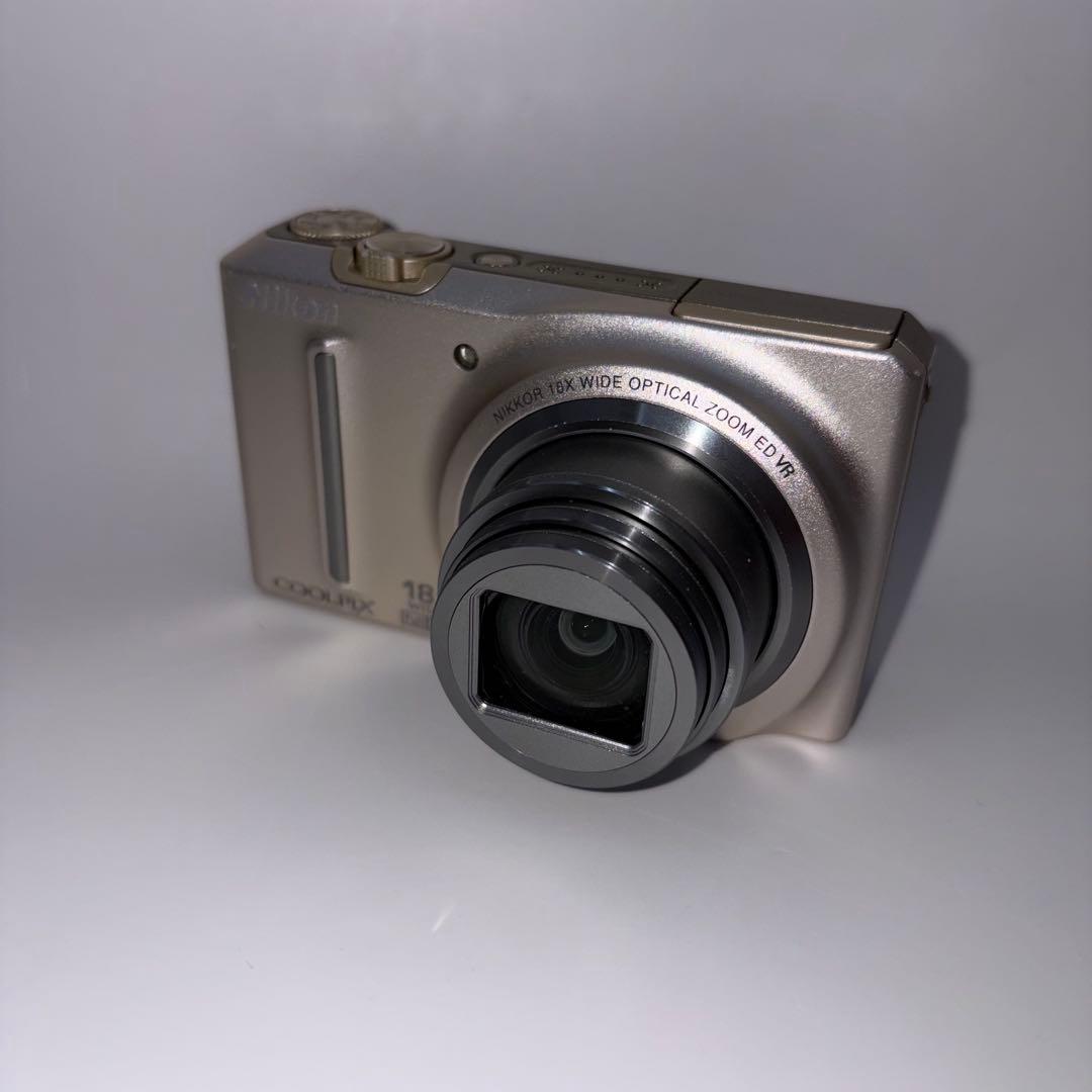 【動作品】Nikon COOLPIX S9100 Gold コンデジ ニコン