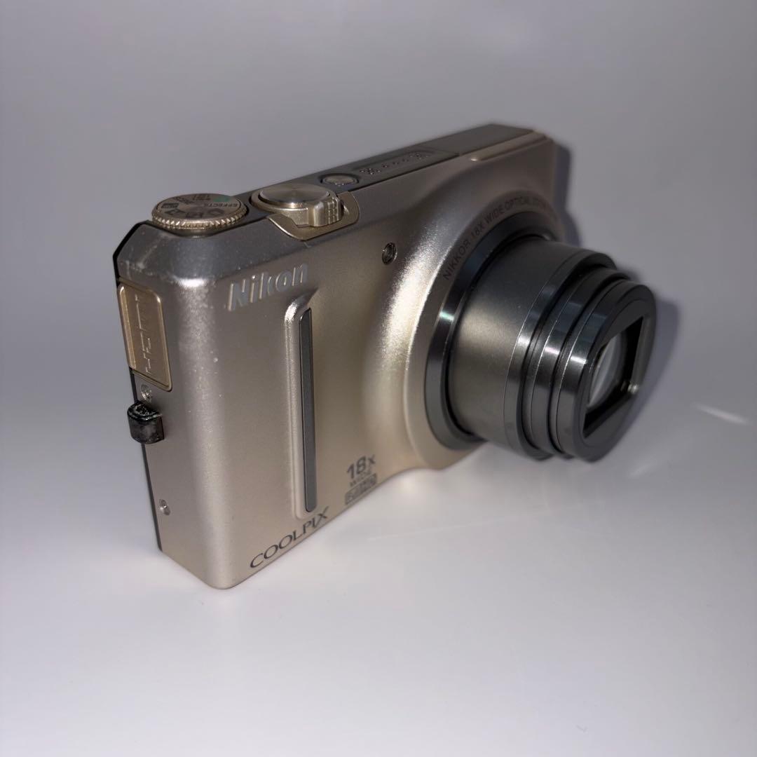【動作品】Nikon COOLPIX S9100 Gold コンデジ ニコン