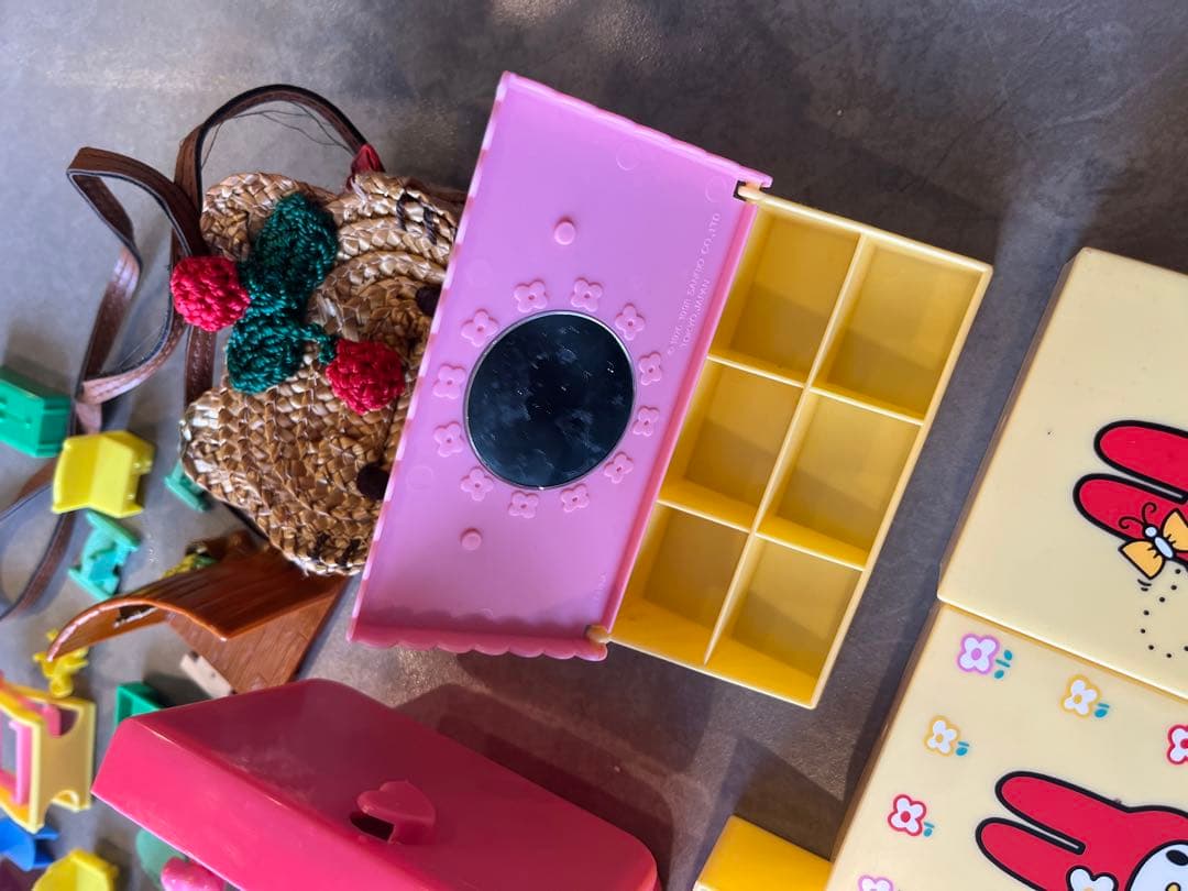 B*☆様 ハローキティー　グッズまとめ売り　平成レトロ　当時物　キーホルダー　お