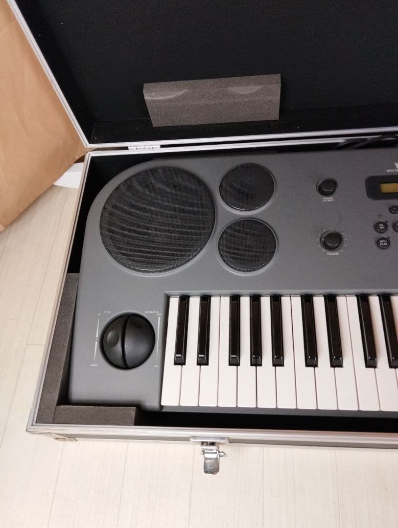 YAMAHA シンセサイザー EOS B200 ハードケース付き