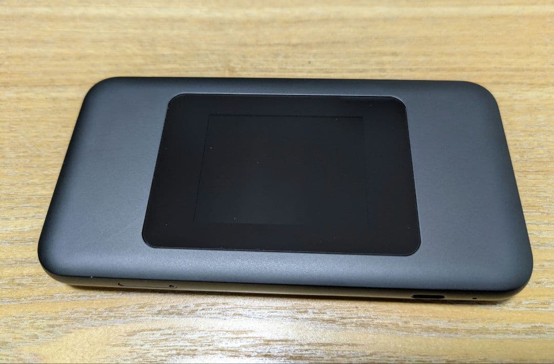 Speed Wi-Fi DOCK 5G 01　ドック付き