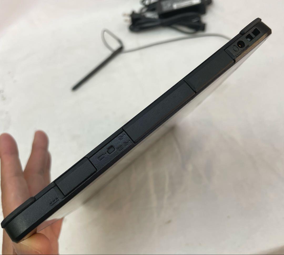 ARROWS Tab Q508/SE CPU x7 SSD128GB 超美品#J