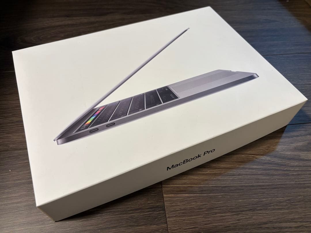 【美品・公式購入】MacBookPro13　2018　i7／16GB／512GB