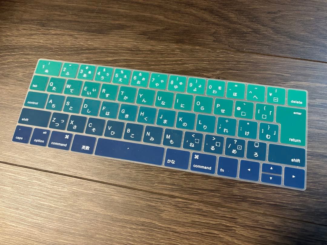 【美品・公式購入】MacBookPro13　2018　i7／16GB／512GB