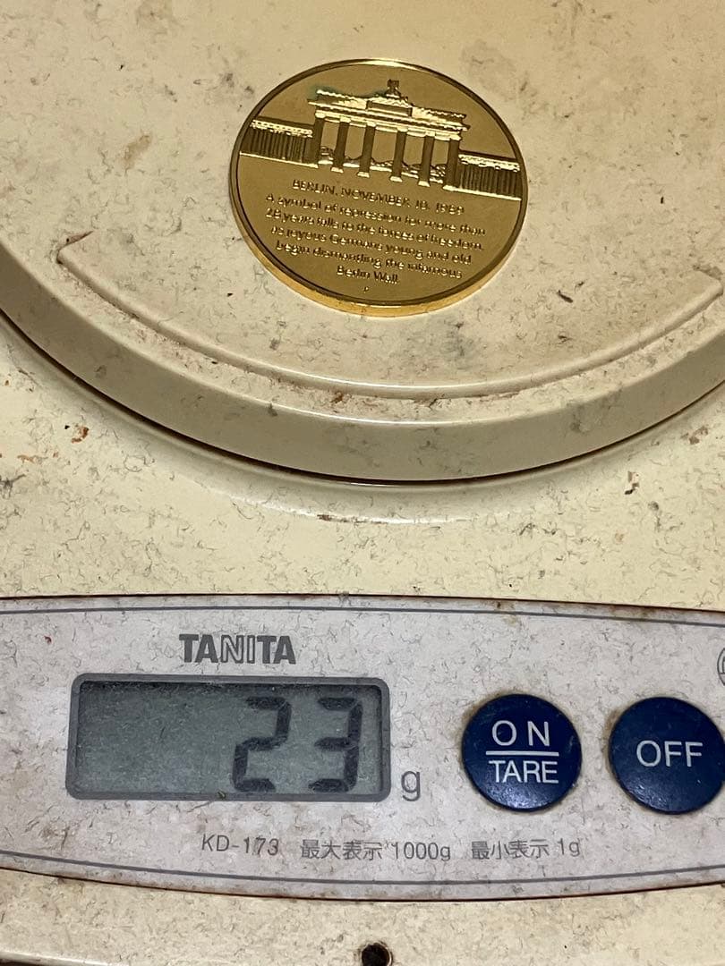 フランクリンミント社製ベルリンの壁崩壊記念メダル。sv925 24金メッキ。