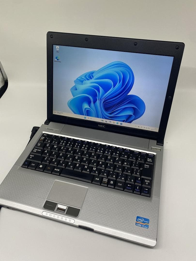 【NEC】爆速　Corei7/新品SSD128GB ノートパソコン B2