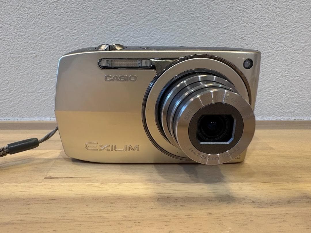 ■ 美品 ■ カシオ　CASIO EXILIM EX-Z2300《箱付き》