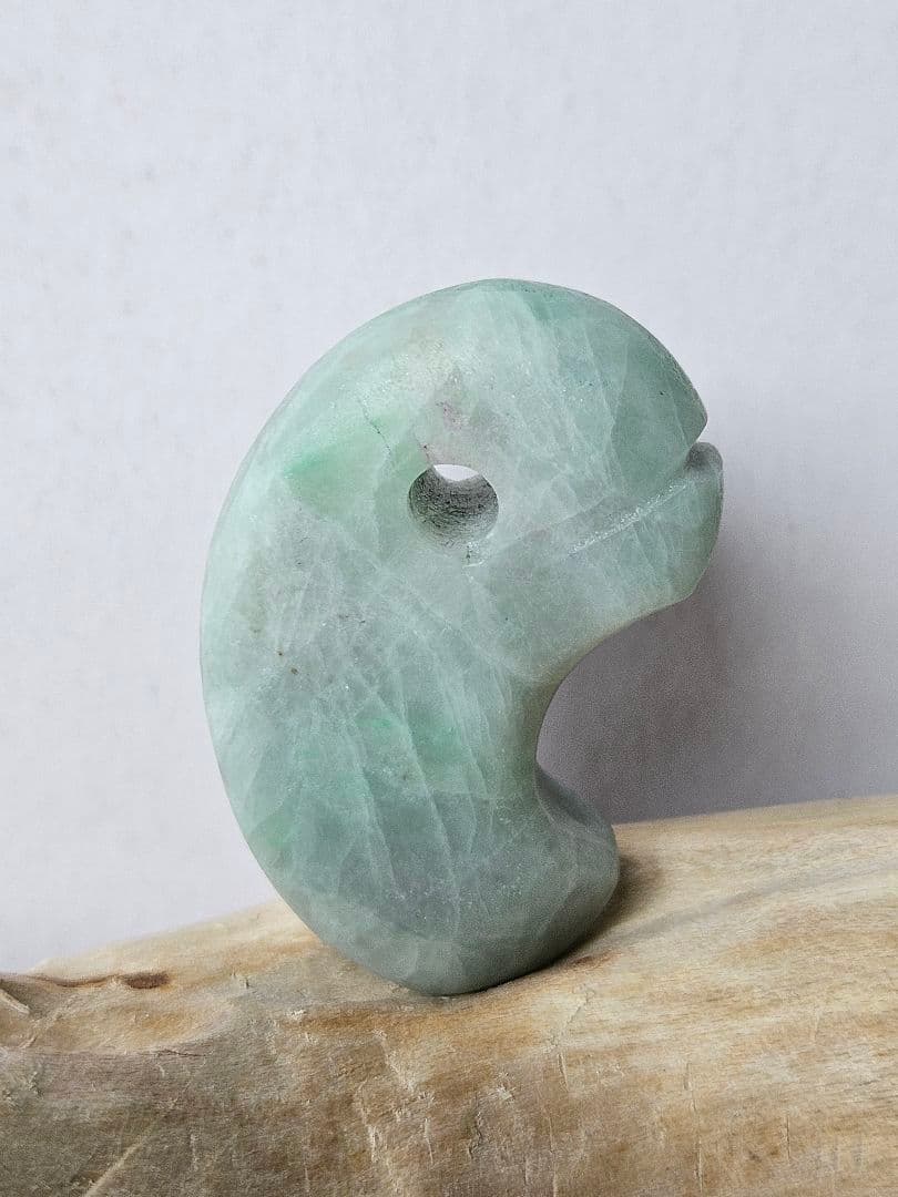 糸魚川 鳥獣 翡翠勾玉