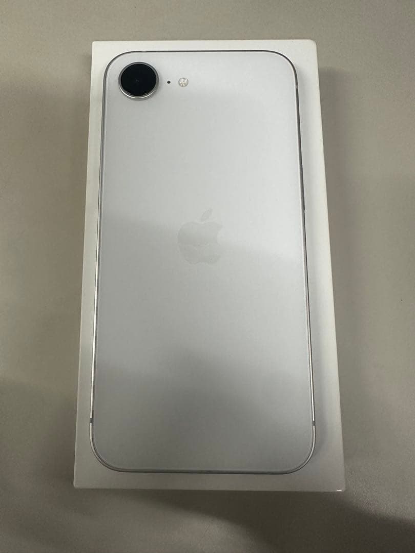 スマートフォン本体 Apple iPhone 16e 256gb battery health100