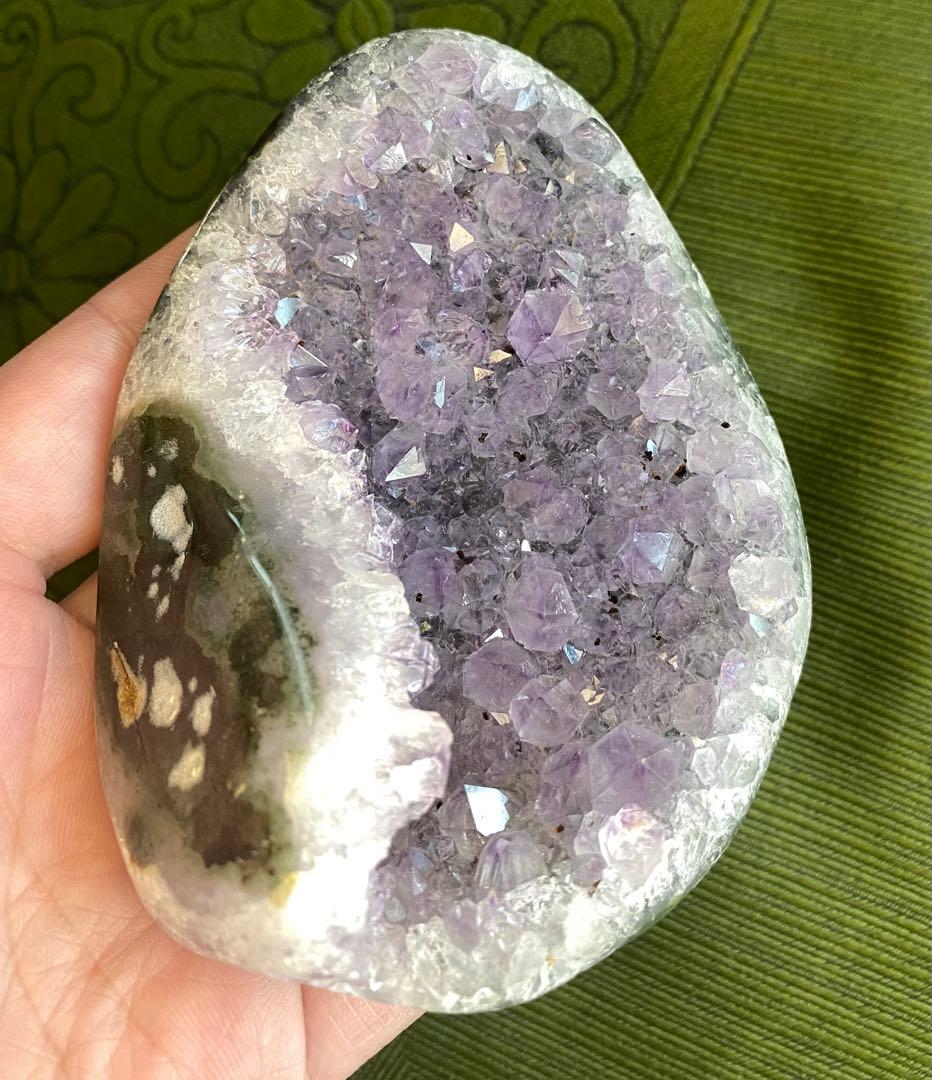 アメジスト クラスター 紫水晶 原石　瑪瑙母岩　高品質　紫水晶カッサ　205g