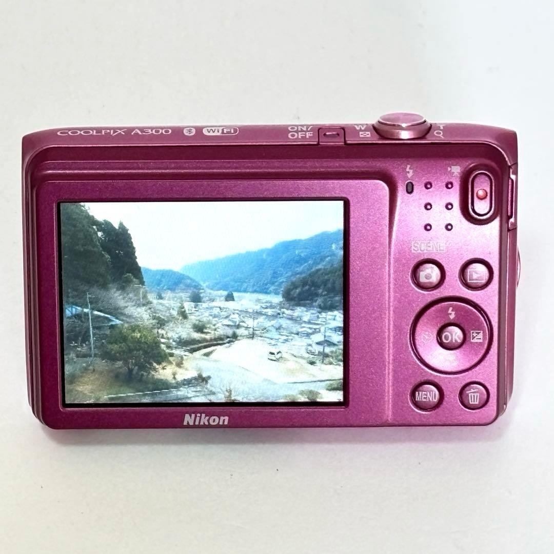 【美品】Nikon coolpix A300 ニコン　デジカメ　SDカード付