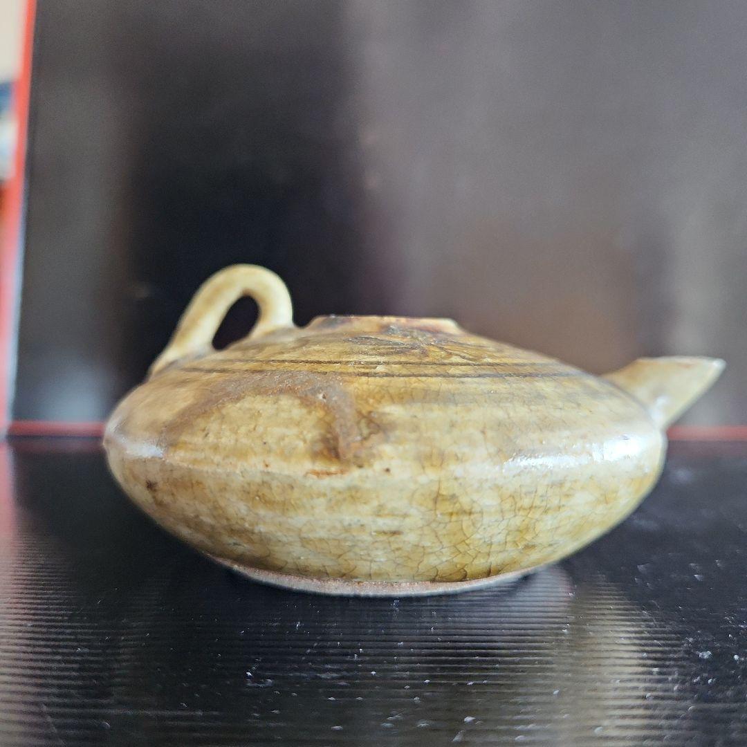 古瀬戸自然灰秞下陰花文水滴