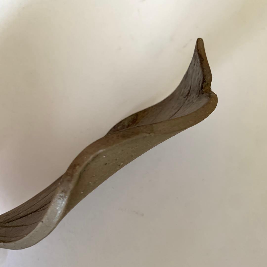 【一点物】信楽焼　朴葉皿　2枚セット　葉　葉っぱ　葉脈　細密技巧　リアル焼物