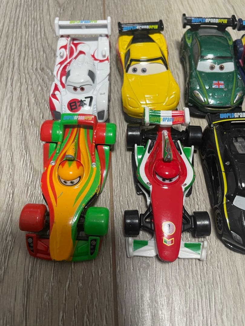 玲*様 【廃盤】カーズ カーズ２ トミカ ワールドグランプリ 10台セット