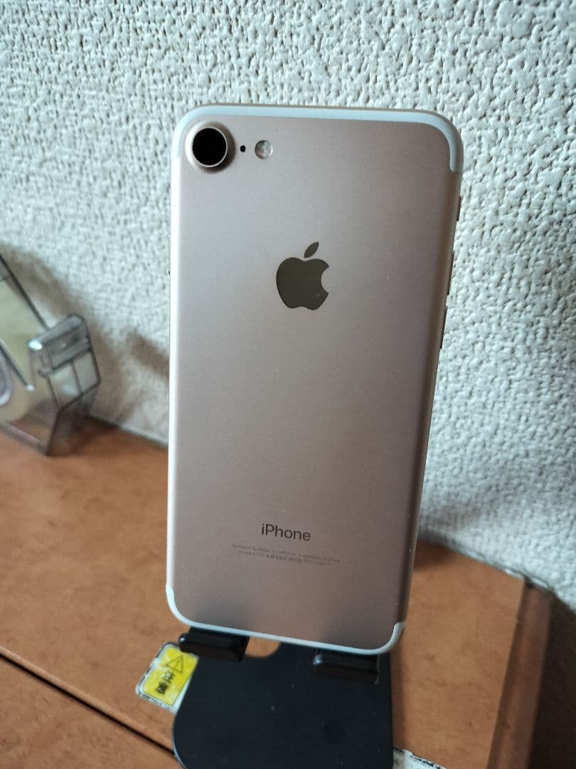 iPhone 7 128GB バッテリー80% simフリー