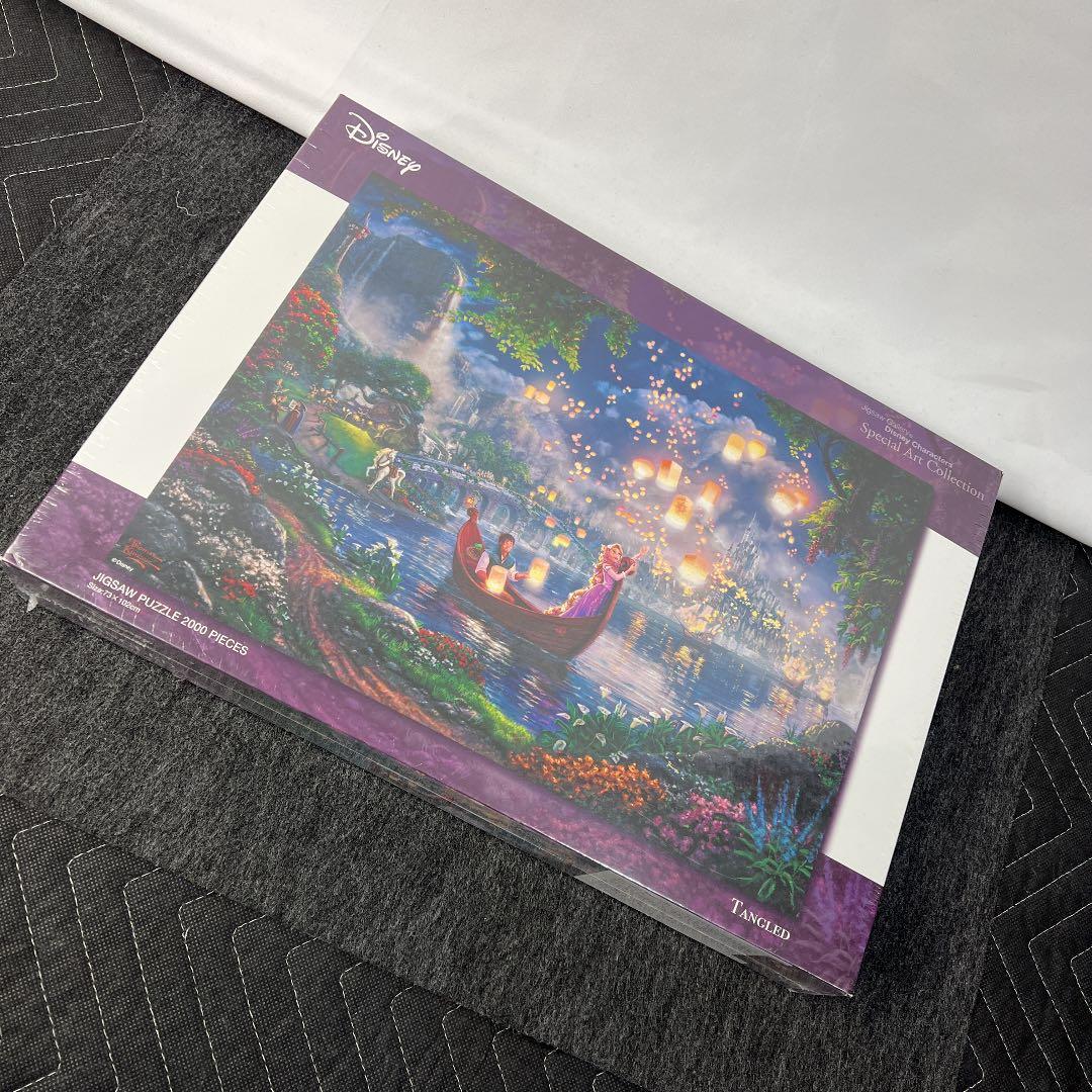 新品未開封 2000ピース ジグソーパズル ディズニー 塔の上のラプンツェル