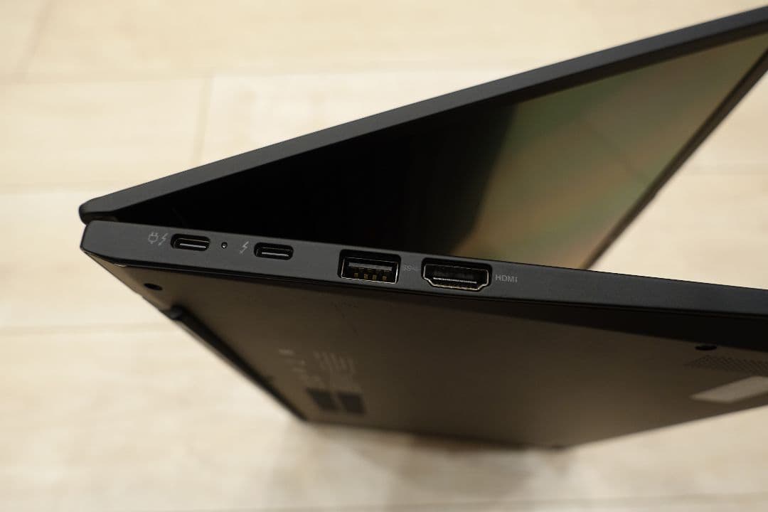 ThinkPad X1 Carbon Gen10 32GB 256GB US配列
