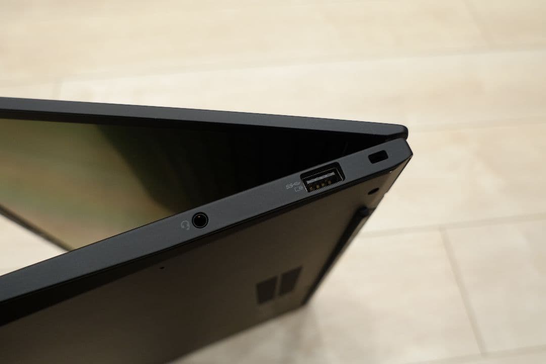 ThinkPad X1 Carbon Gen10 32GB 256GB US配列