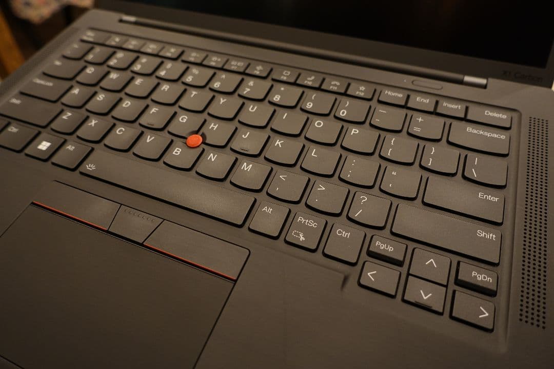 ThinkPad X1 Carbon Gen10 32GB 256GB US配列