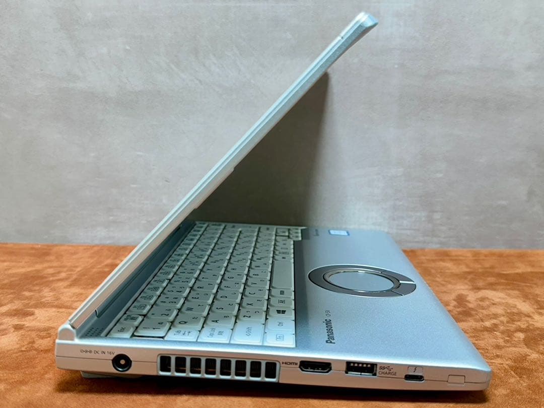 パナソニックCFSV8-2 i5-8365U 8GB 256GB |215|