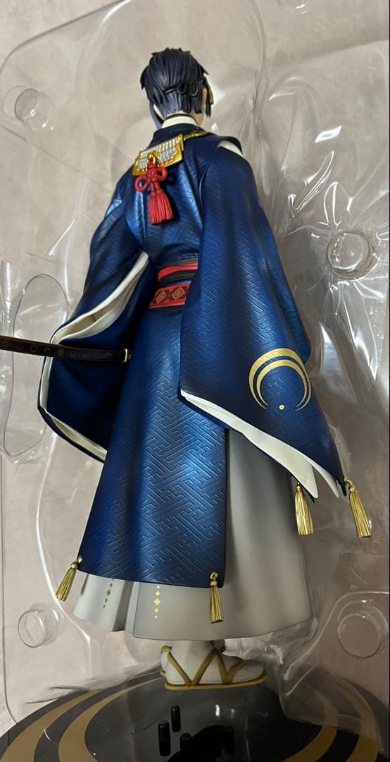 刀剣乱舞 三日月宗近 1/8スケール　フィギュア