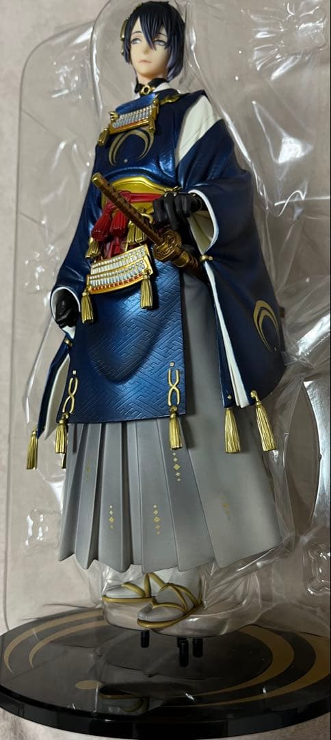 刀剣乱舞 三日月宗近 1/8スケール　フィギュア