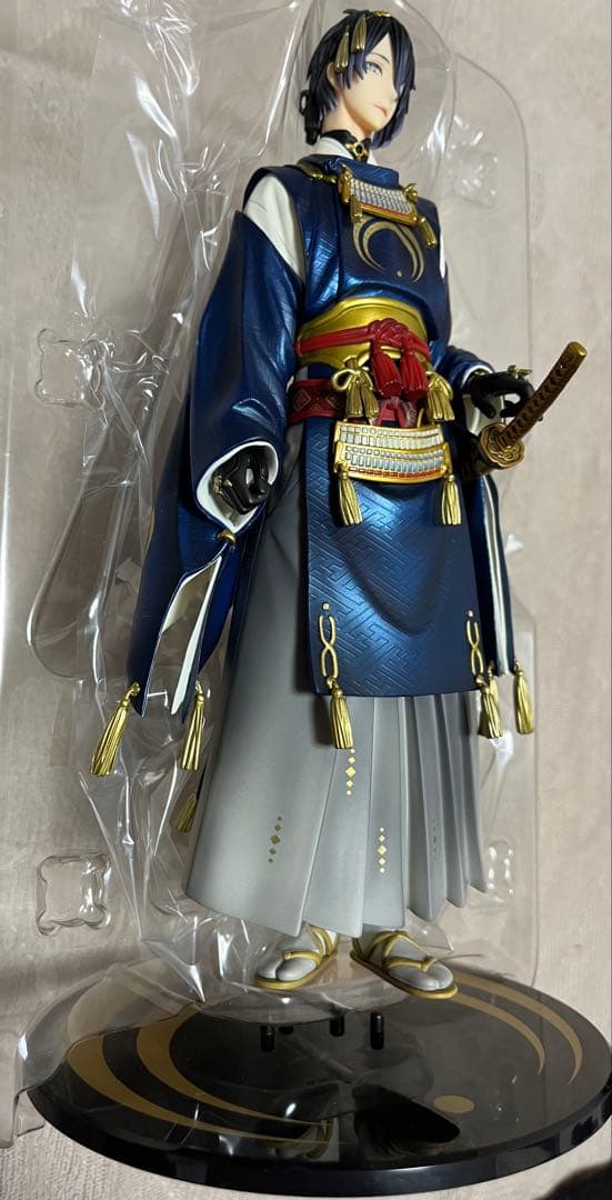 刀剣乱舞 三日月宗近 1/8スケール　フィギュア