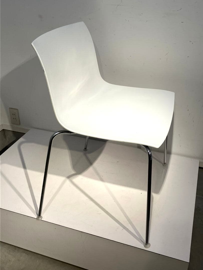 アルペール社、カティファ、ホワイト、美品、カルテル、アクタス、カッシーナ