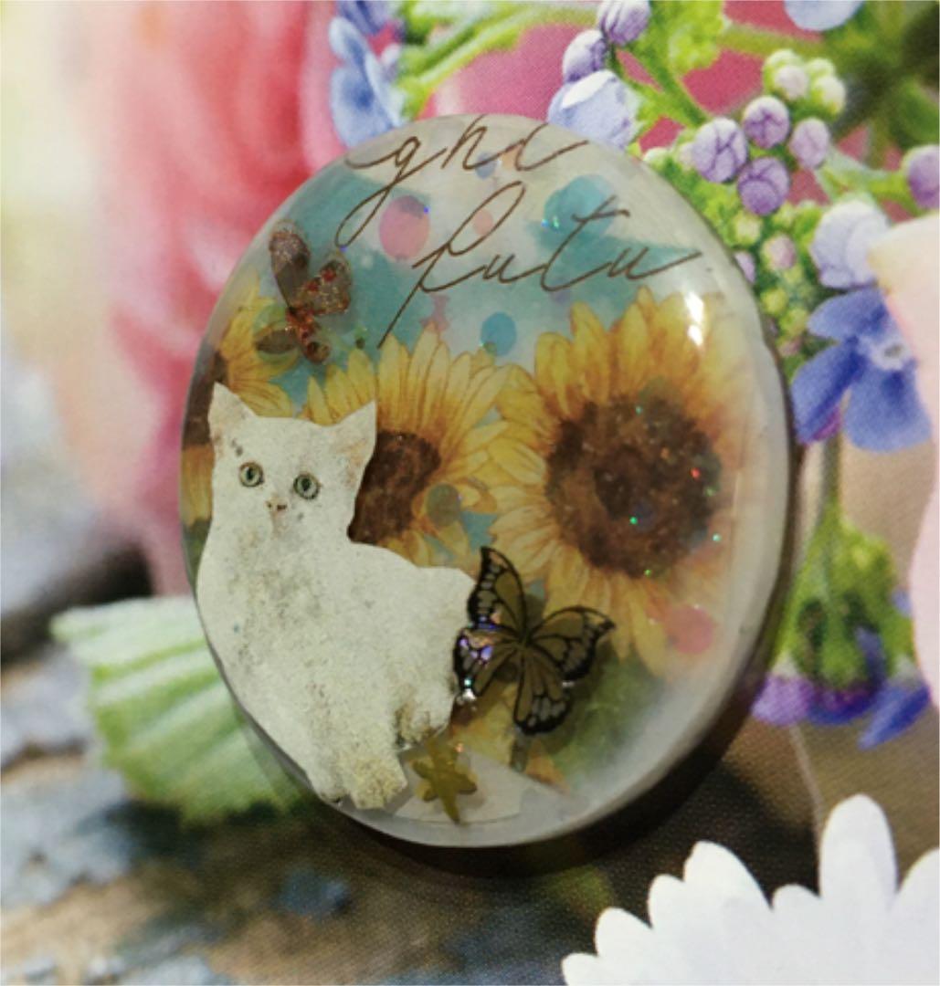 レジンヘアゴム、ひまわりと白猫ちゃん・再販不可