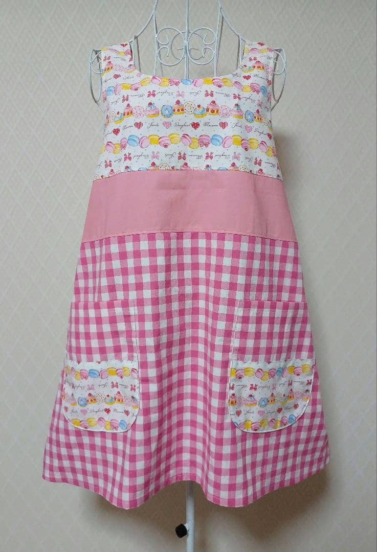 【きょうた様おまとめ品1】ハンドメイドエプロン 2点